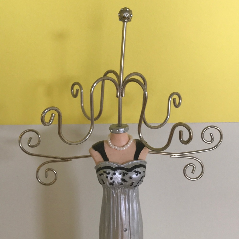 Tree Earring Stand - Picture 4 of 6